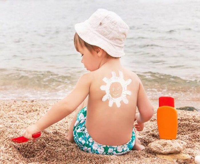 5 loại kem chống nắng phụ huynh nên dùng cho bé