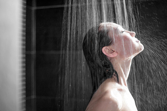 Cách tắm an toàn cho sức khỏe