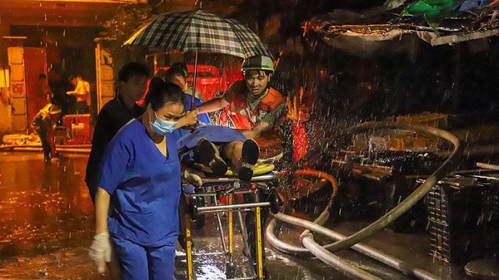 Có ít nhất 30 người tử vong trong vụ cháy chung cư mini tại Hà Nội
