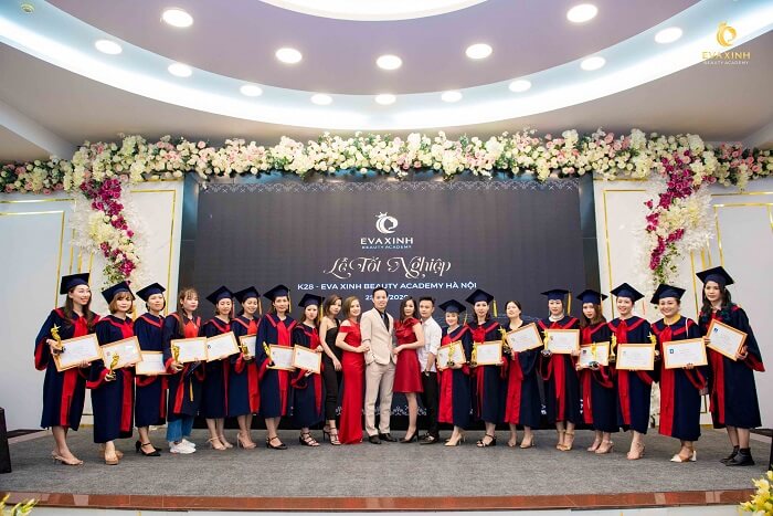 Học viện thẩm mỹ Quốc tế Eva Xinh - Trung tâm dạy nghề spa nổi tiếng ở TPHCM